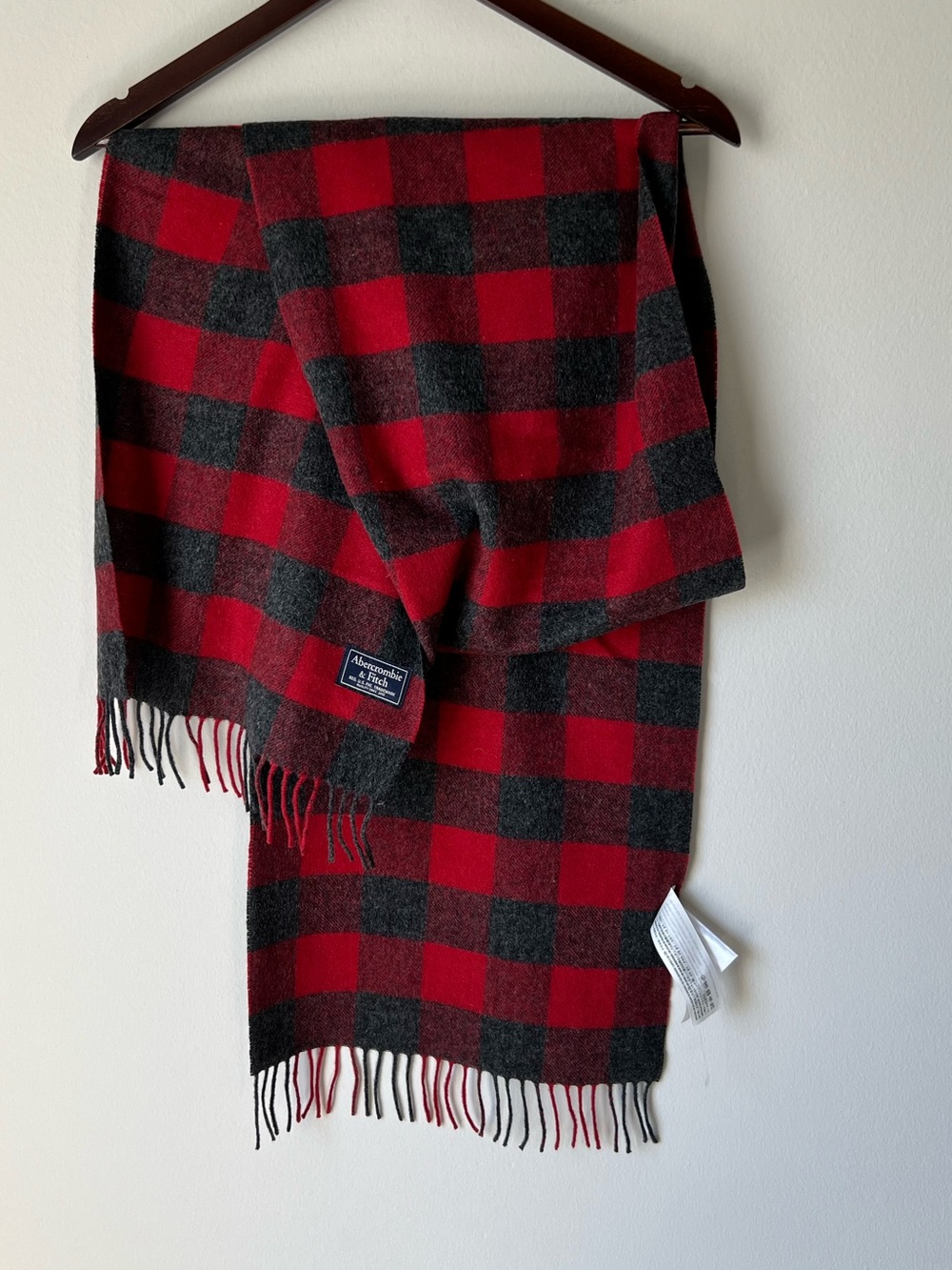 Abercrombie & Fitch Red and Black Buffalo Plaid Men’s Scarf OS